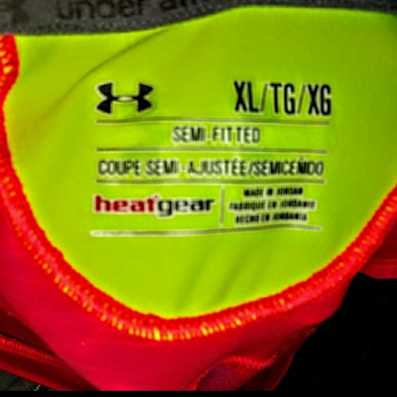 Under Armour Tank Top Size XL Heat Gear Semi Fit - Picture 8 of 10